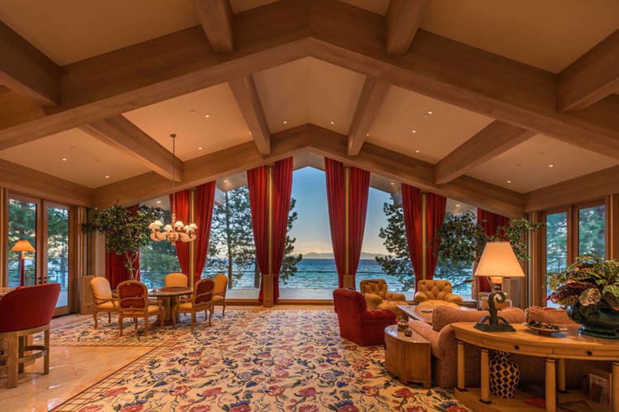 The home looks out at Lake Tahoe and the Sierra Nevada mountain range.