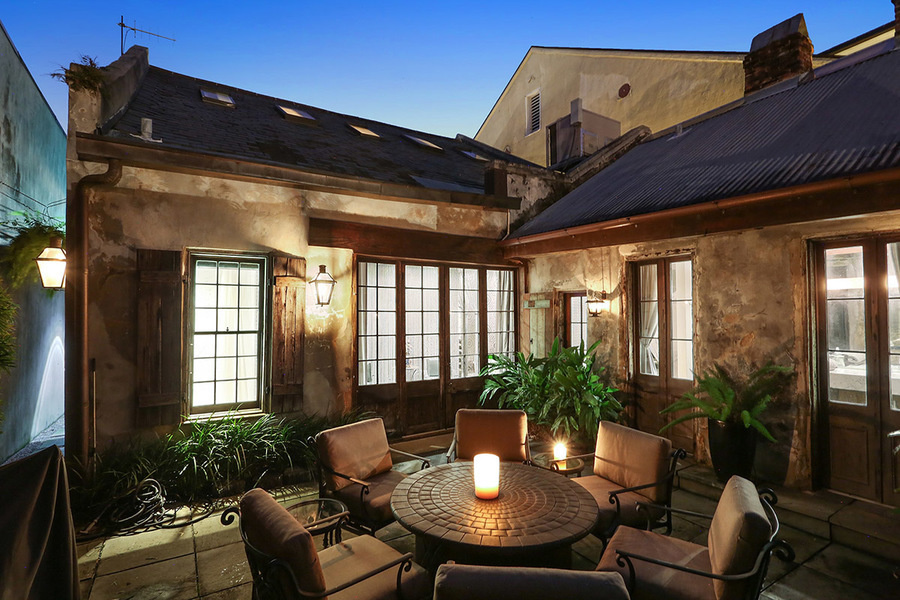 Una esquina del patio.